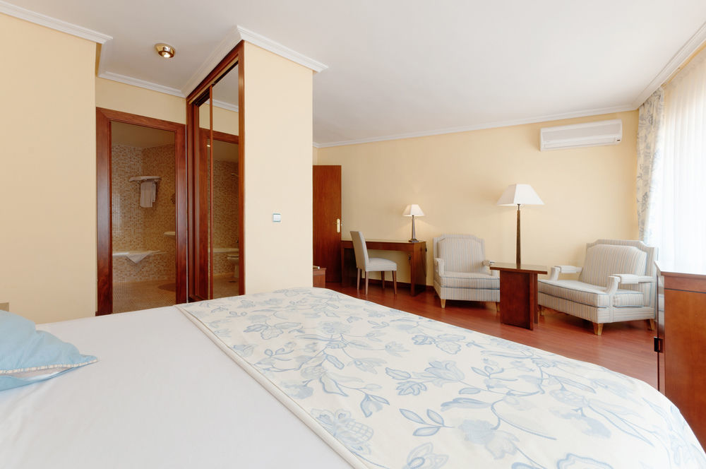 Sports Hotel Nayade Лос-Анхелес-де-Сан-Рафаэль Экстерьер фото